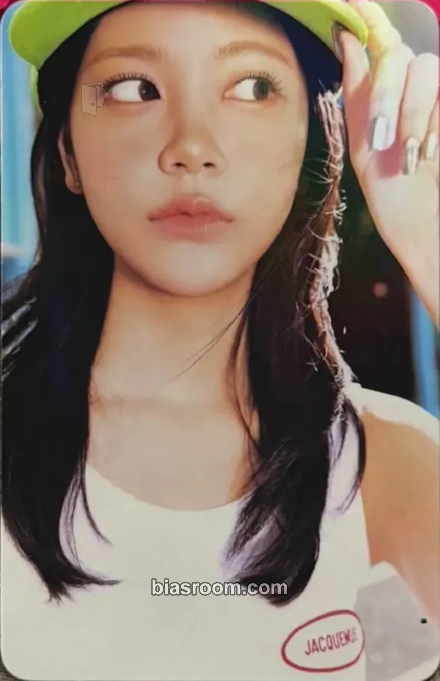 Carmen Lemon Tang Photocard - Hearts2Hearts - Hearts2Hearts K-pop photocard