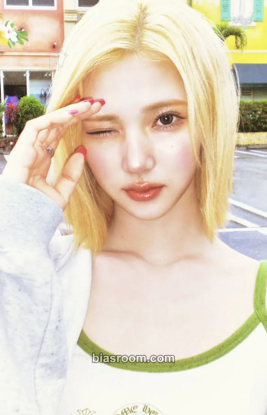 Jiwoo Lemon Tang Photocard - Hearts2Hearts - Hearts2Hearts K-pop photocard
