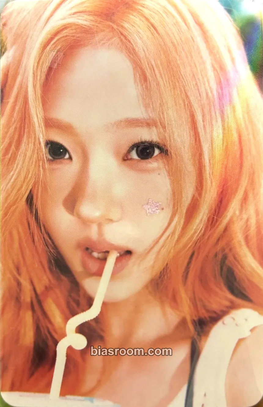 Stella Lemon Tang Photocard - Hearts2Hearts - Hearts2Hearts K-pop photocard