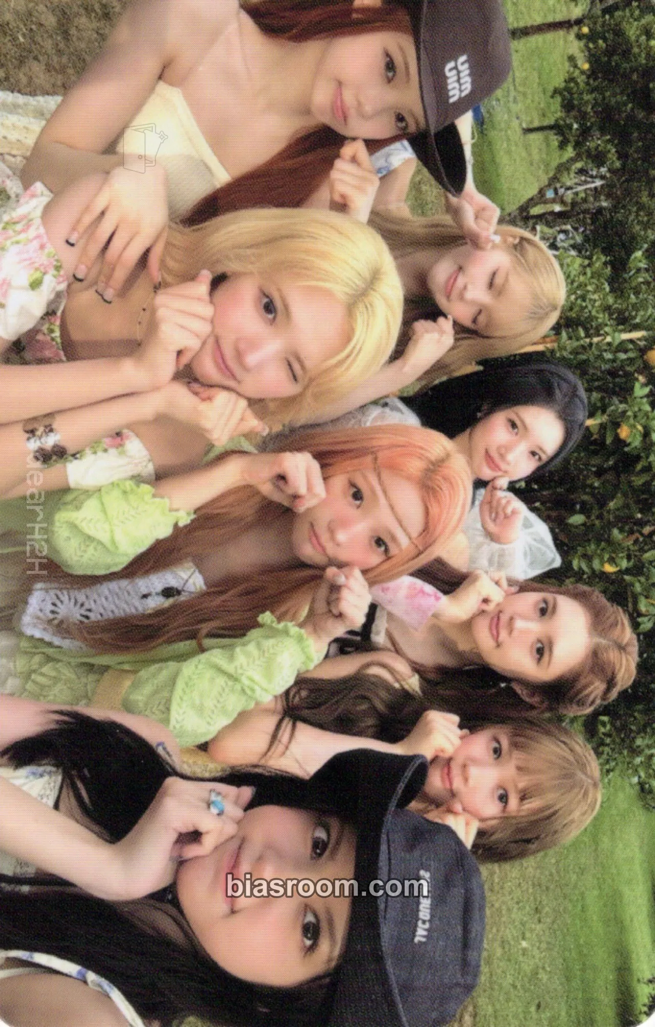 Lemon Tang Photocard - Hearts2Hearts - Hearts2Hearts K-pop photocard