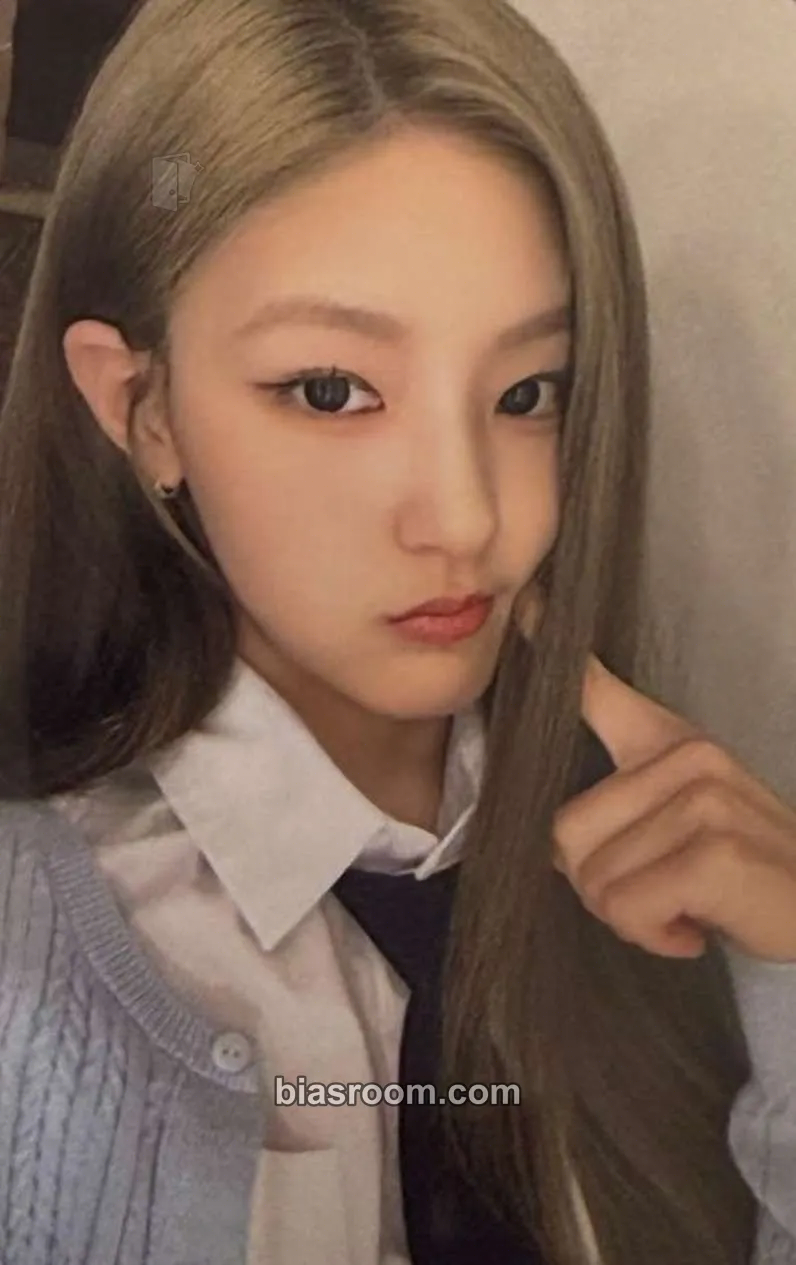 Haneul Who Is She Photocard - KISS OF LIFE - KISS OF LIFE K-pop photocard