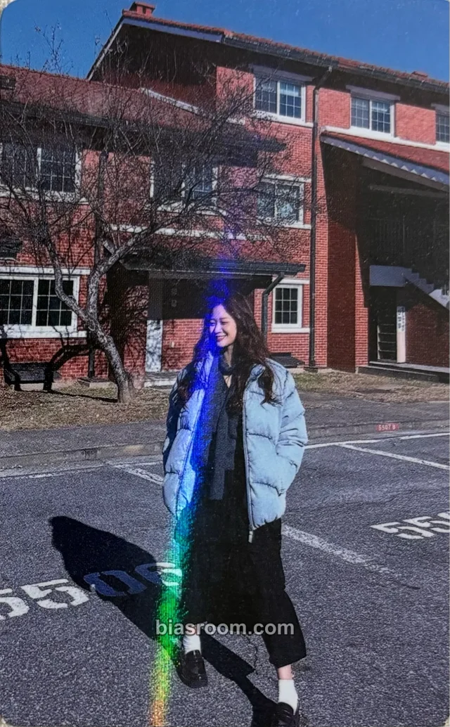Kim Hyerim - Kim Hyerim - Kim Hyerim - VOICE POCA (2024 Mini calendar) Other july photocard calendar holographic (hologram)