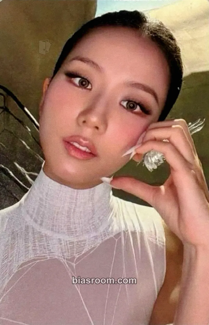Jisoo Blackpink x Tamagotchi Photocard - BLACKPINK - BLACKPINK K-pop photocard