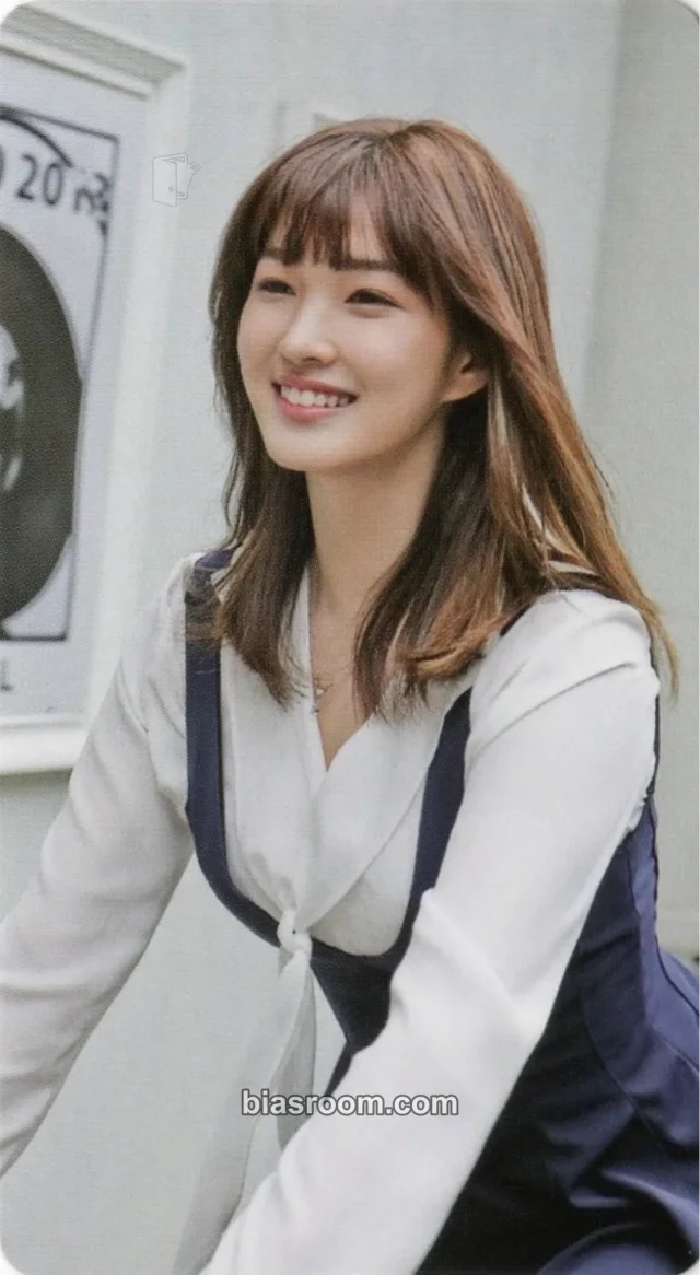 LABOUM - Yulhee - Fresh Adventure Album album photocard non-standard size