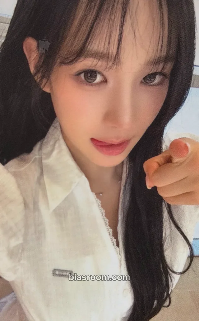 izna - Ryu Sarang - Set The Tempo Album soundwave video call (fancall) round 1 photobook version