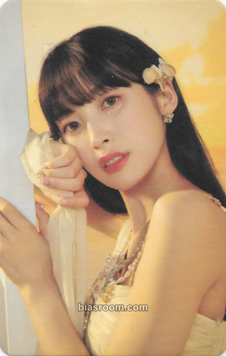 Arin Golden Hourglass Photocard - OH MY GIRL - OH MY GIRL K-pop photocard