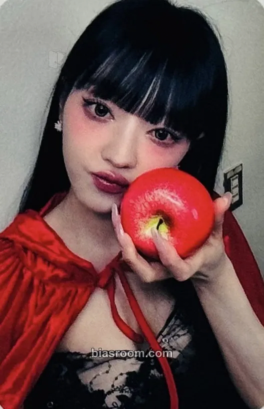 YooA Dreamy Resonance Photocard - OH MY GIRL - OH MY GIRL K-pop photocard