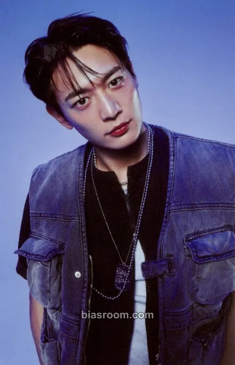 Minho SHINee 2026 Season's Greetings Photocard - SHINee - SHINee K-pop photocard