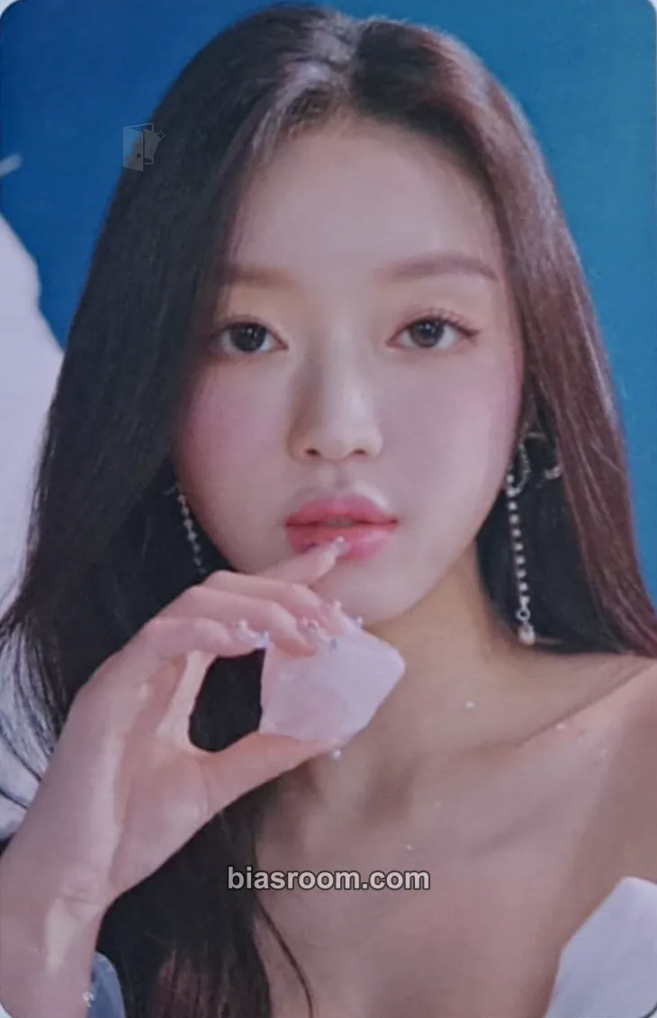 YooA RBW 2023 Summer Fes | Over the Rainbow Photocard - OH MY GIRL - OH MY GIRL K-pop photocard