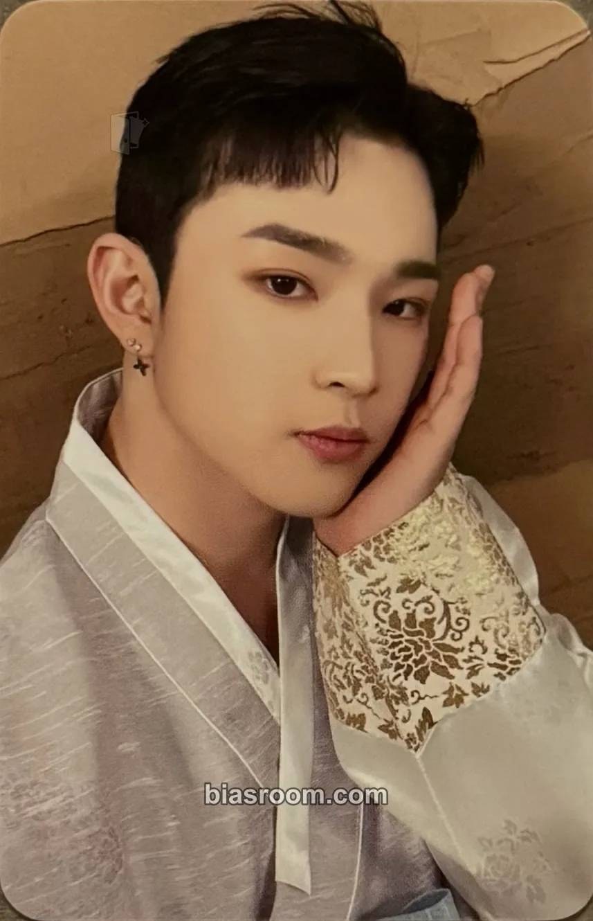 Leedo BLOOD MOON Photocard - ONEUS - ONEUS K-pop photocard