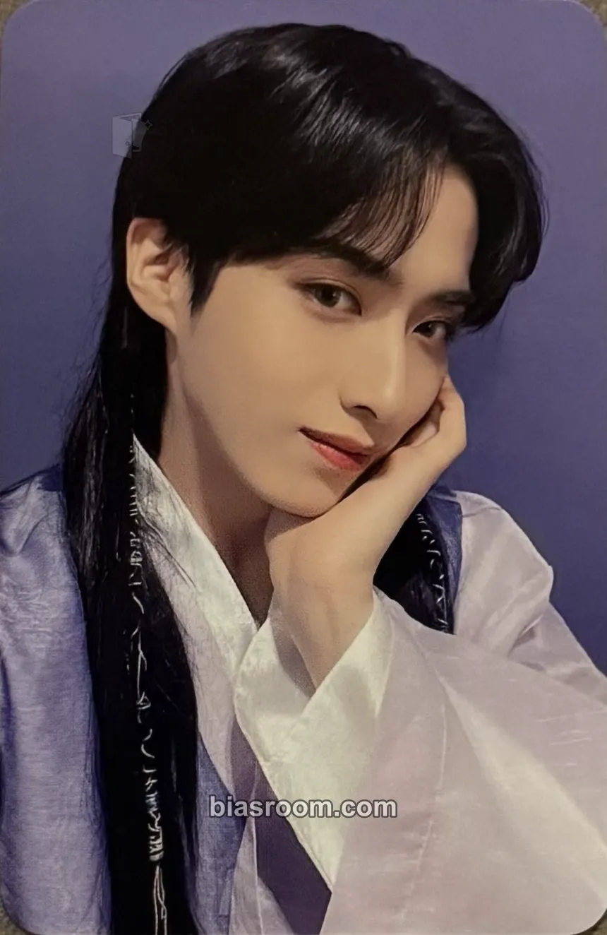 Xion BLOOD MOON Photocard - ONEUS - ONEUS K-pop photocard
