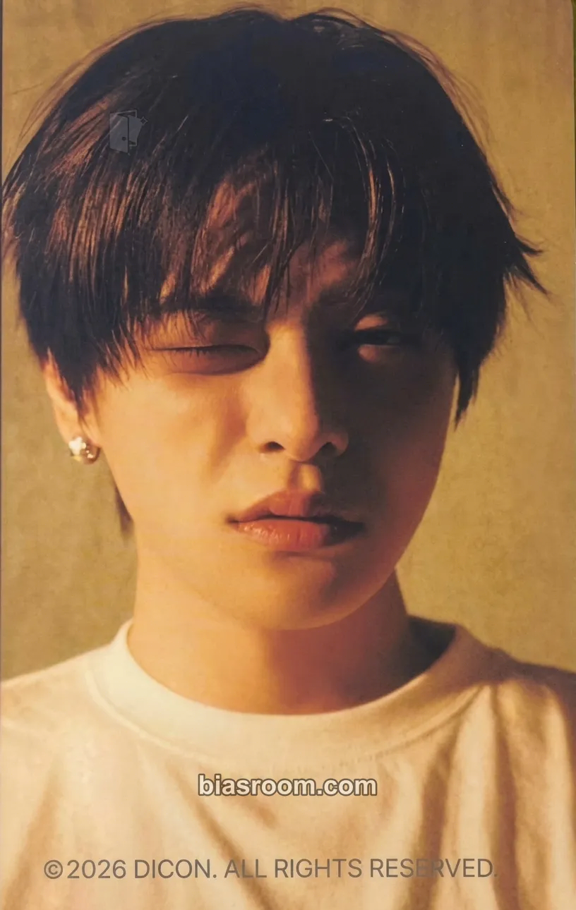 Leo DICON VOLUME Nº33 Photocard - ALPHA DRIVE ONE - ALPHA DRIVE ONE K-pop photocard