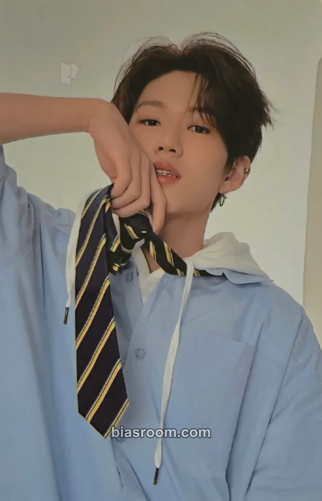 Younite - DEY - 빛 : Bit Part.2 Album album photocard