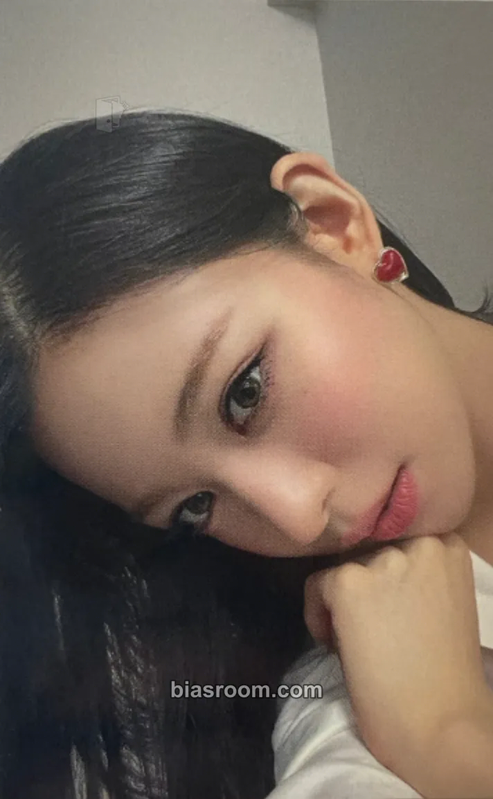 Chaeyoung From Our Memento Box Photocard - fromis_9 - fromis_9 K-pop photocard