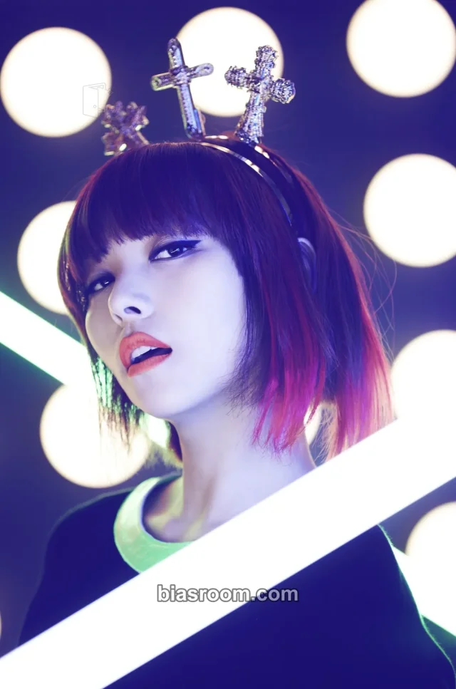 Wonder Girls - Sunye - Wonder Party Album postcard set album inclusion
