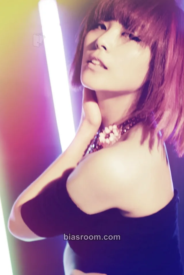 Wonder Girls - Sunye - Wonder Party Album postcard set album inclusion