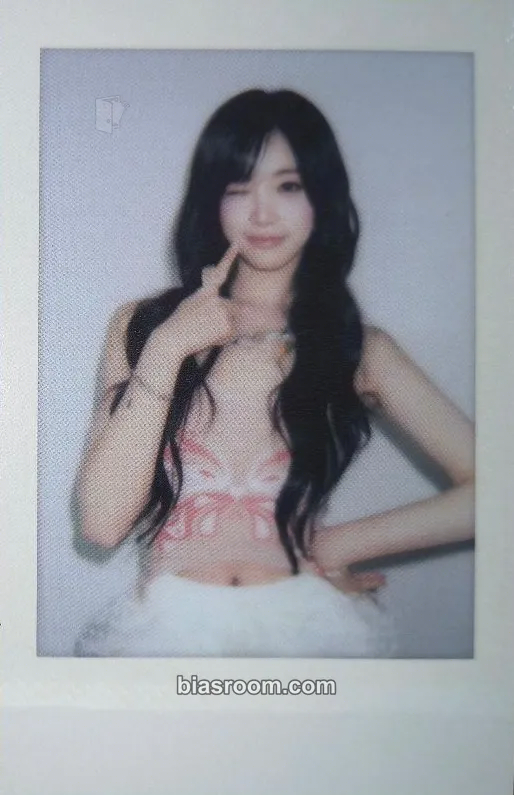 Nien LOVE&POP pt.1 Photocard - tripleS - tripleS K-pop photocard