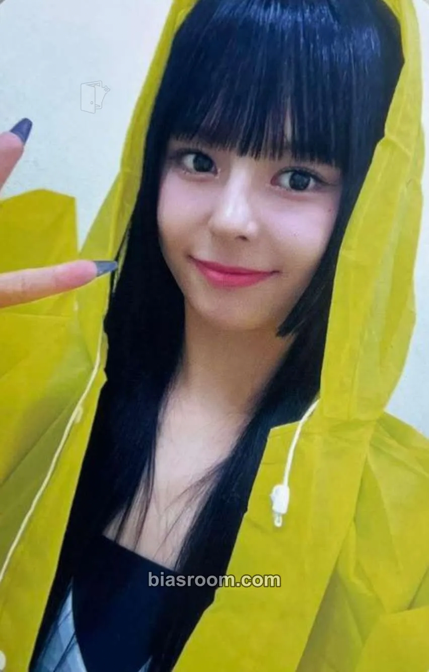 E:U ZOMBIE Photocard - EVERGLOW - EVERGLOW K-pop photocard