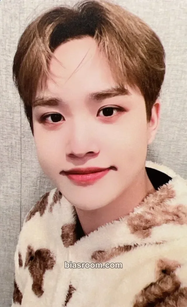 MCND - BIC - X10 Album hellolive fansign