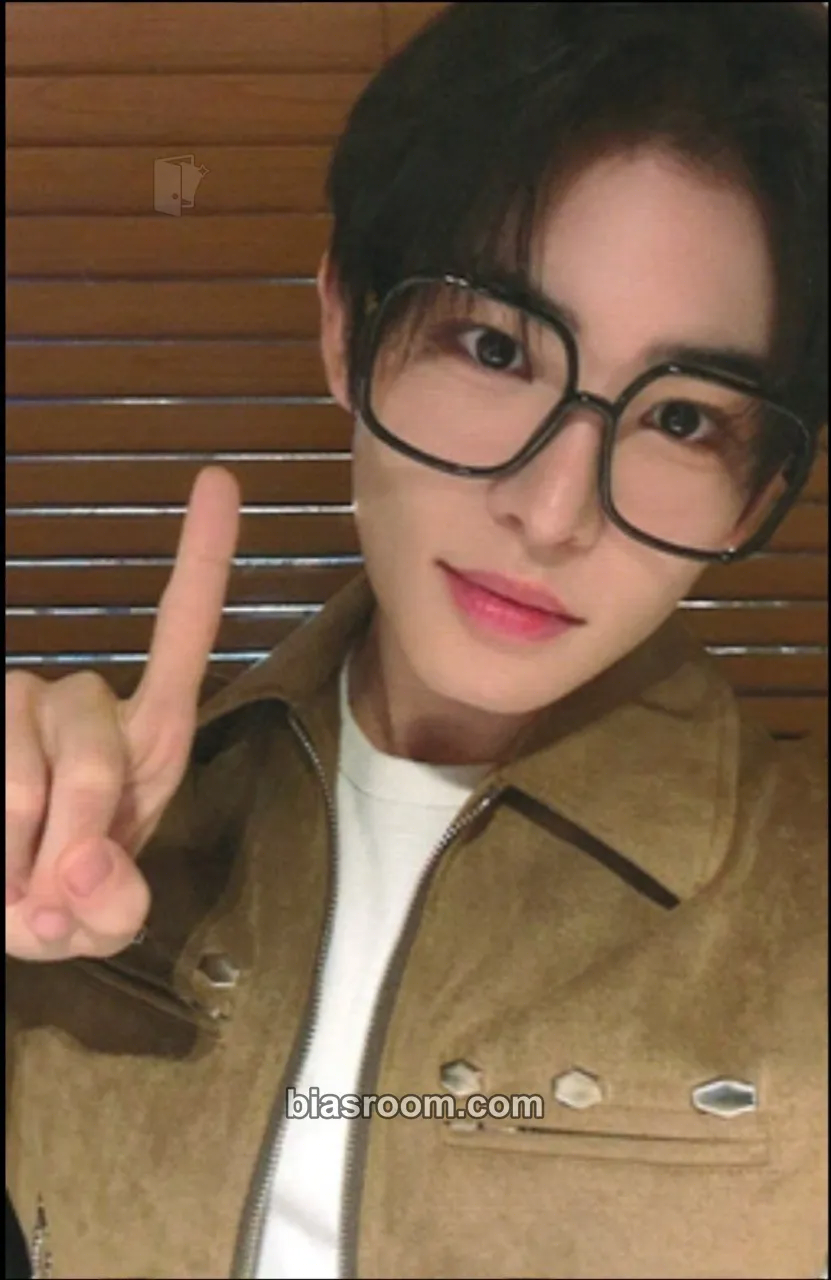 Minje My First Flip Photocard - KickFlip - KickFlip K-pop photocard
