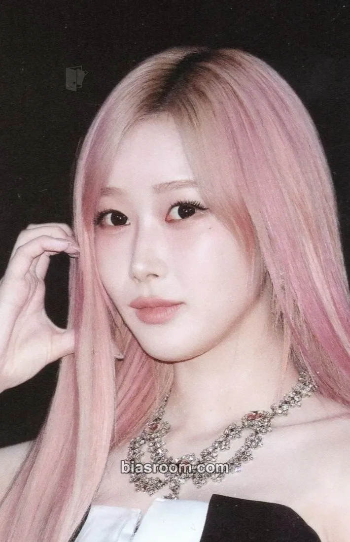 Giselle aespa x BIG ISSUE Taiwan Photocard - aespa - aespa K-pop photocard