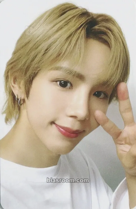 Shotaro Get A Guitar Photocard - RIIZE - RIIZE K-pop photocard
