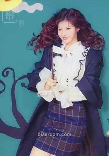 Sana Dome Tour #DreamDay - Japan 2019 Photocard - TWICE - TWICE K-pop photocard