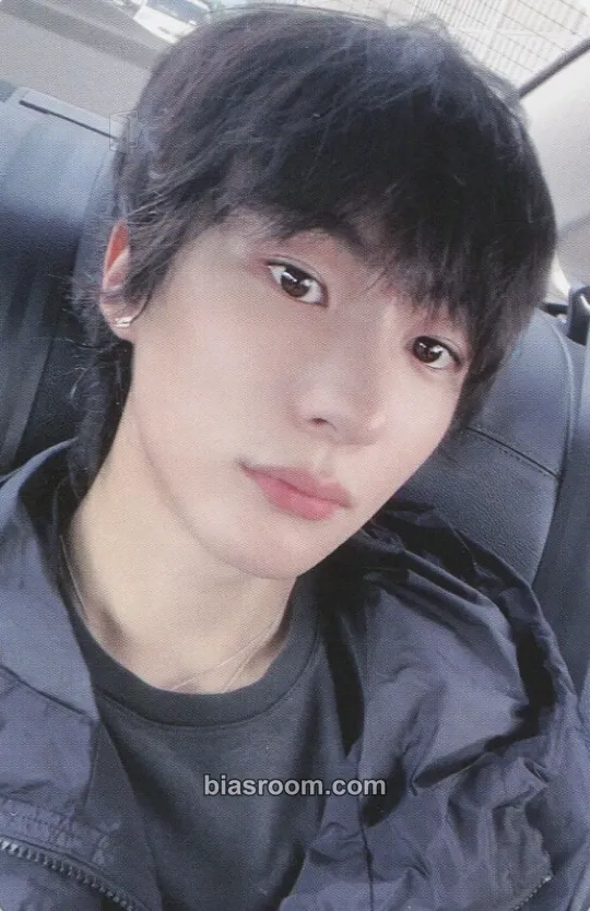 Anton Get A Guitar Photocard - RIIZE - RIIZE K-pop photocard