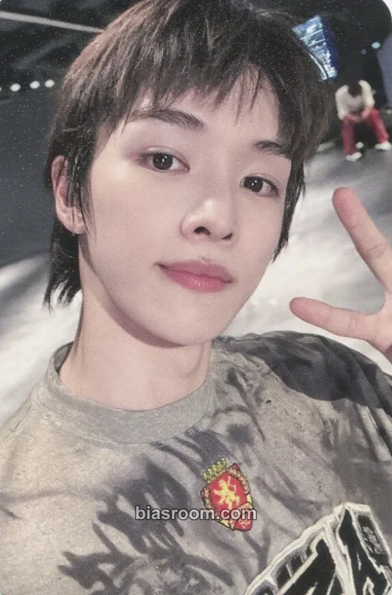 Sungchan Get A Guitar Photocard - RIIZE - RIIZE K-pop photocard