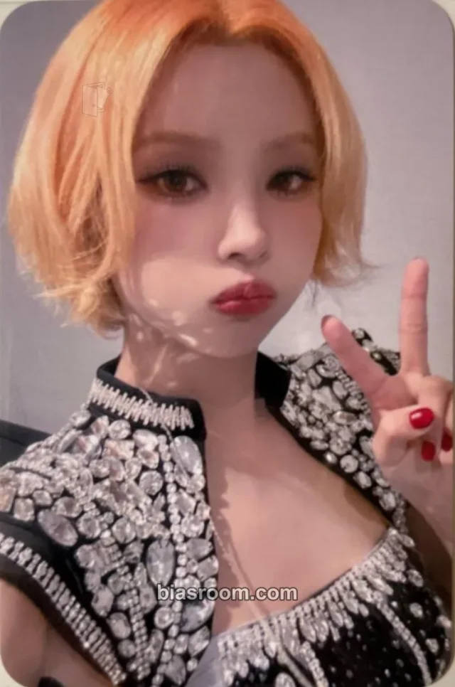 i-dle - Soyeon - I Sway Album event mumo round 1