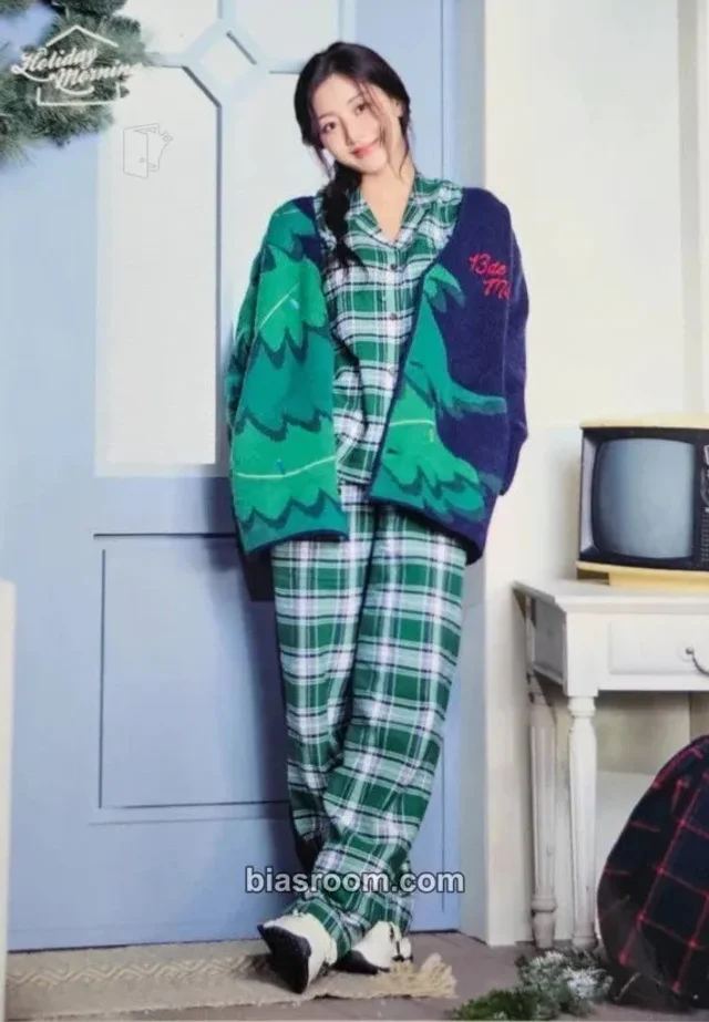 TWICE - Jihyo - 2025 JYP JAPAN POP-UP "Holiday Morning" Event japan trading card postcard merch