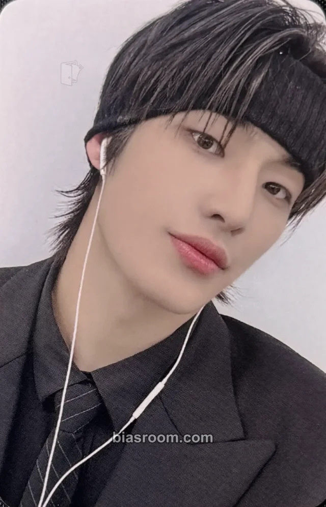 82Major - Yechan - FEELM Album everline