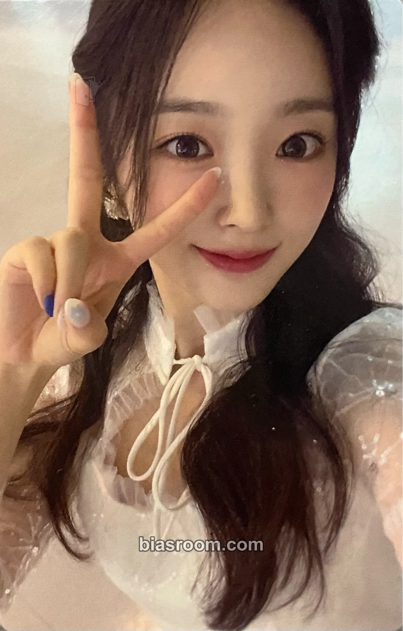 Hina Season Greetings 2024: Our Fairy Tale Photocard - LIGHTSUM - LIGHTSUM K-pop photocard