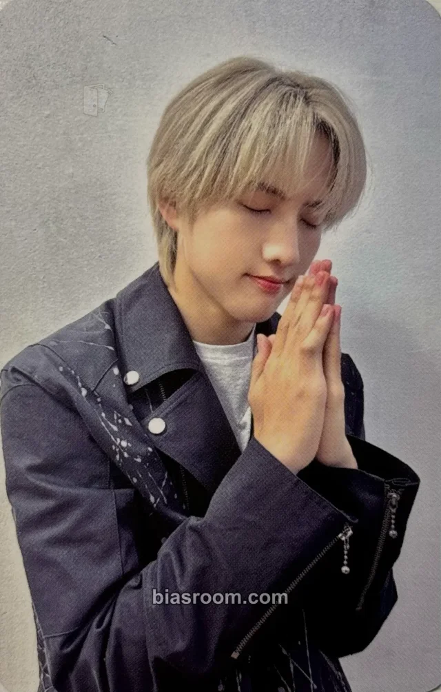 82Major - Seongil - X-82 Album withmuu pob (pre-order benefit)