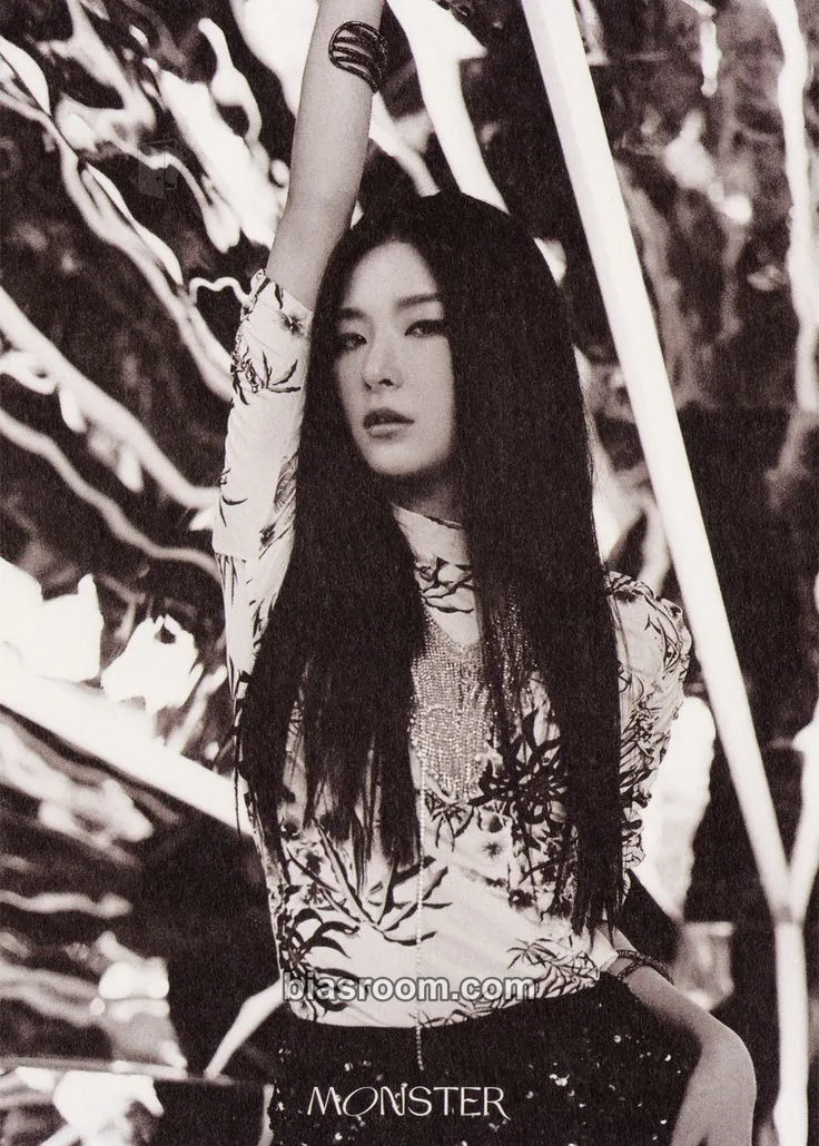 Seulgi Monster Photocard - Red Velvet - Red Velvet K-pop photocard