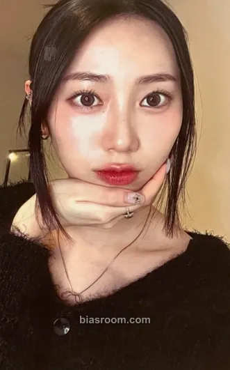 Elva Live In Japan New Year's Party Photocard - ILY:1 - ILY:1 K-pop photocard