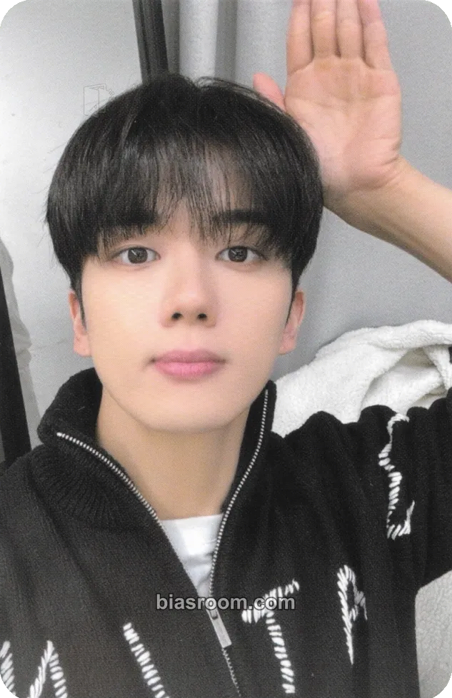 Youngjae Christmas With You Photocard - BANG&JUNG&YOO&MOON - BANG&JUNG&YOO&MOON K-pop photocard