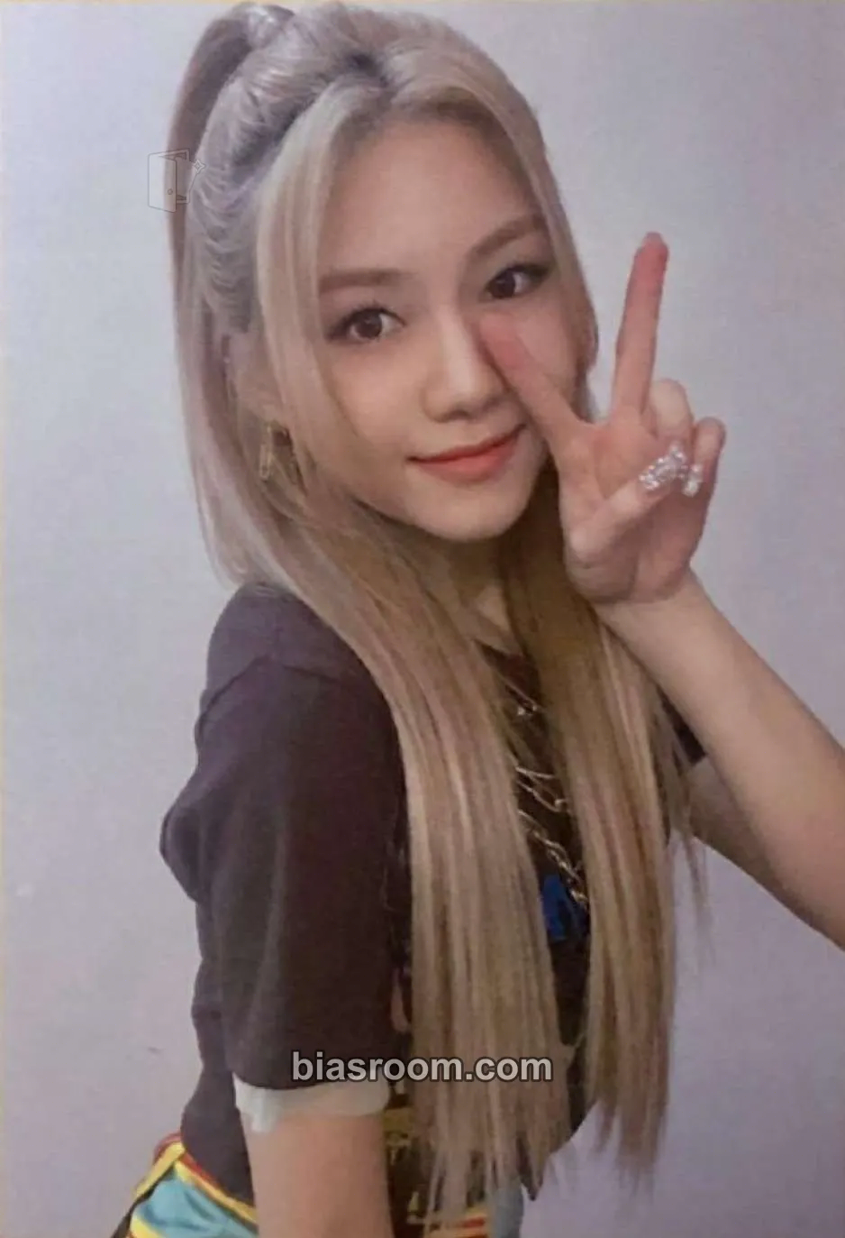 Dahyun Yellow punch Photocard - Rocket Punch - Rocket Punch K-pop photocard