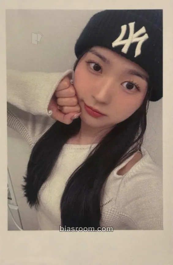 Soomin Beyond Beauty Photocard - tripleS - tripleS K-pop photocard