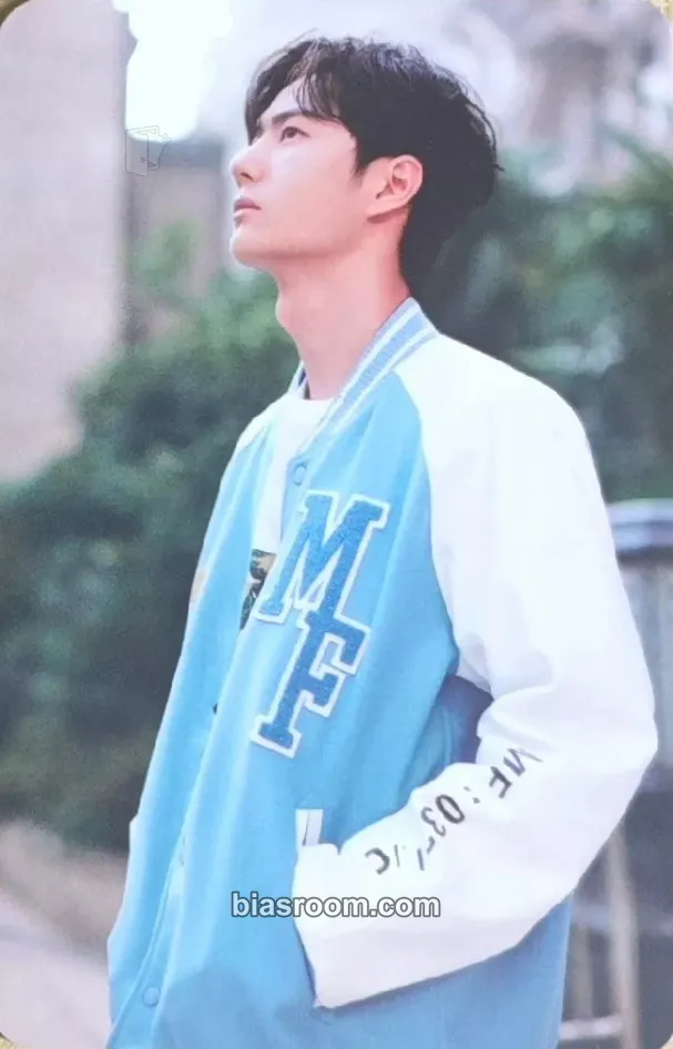 Yibo Yuehua Entertainment Collector Cards Photocard - UNIQ - UNIQ K-pop photocard