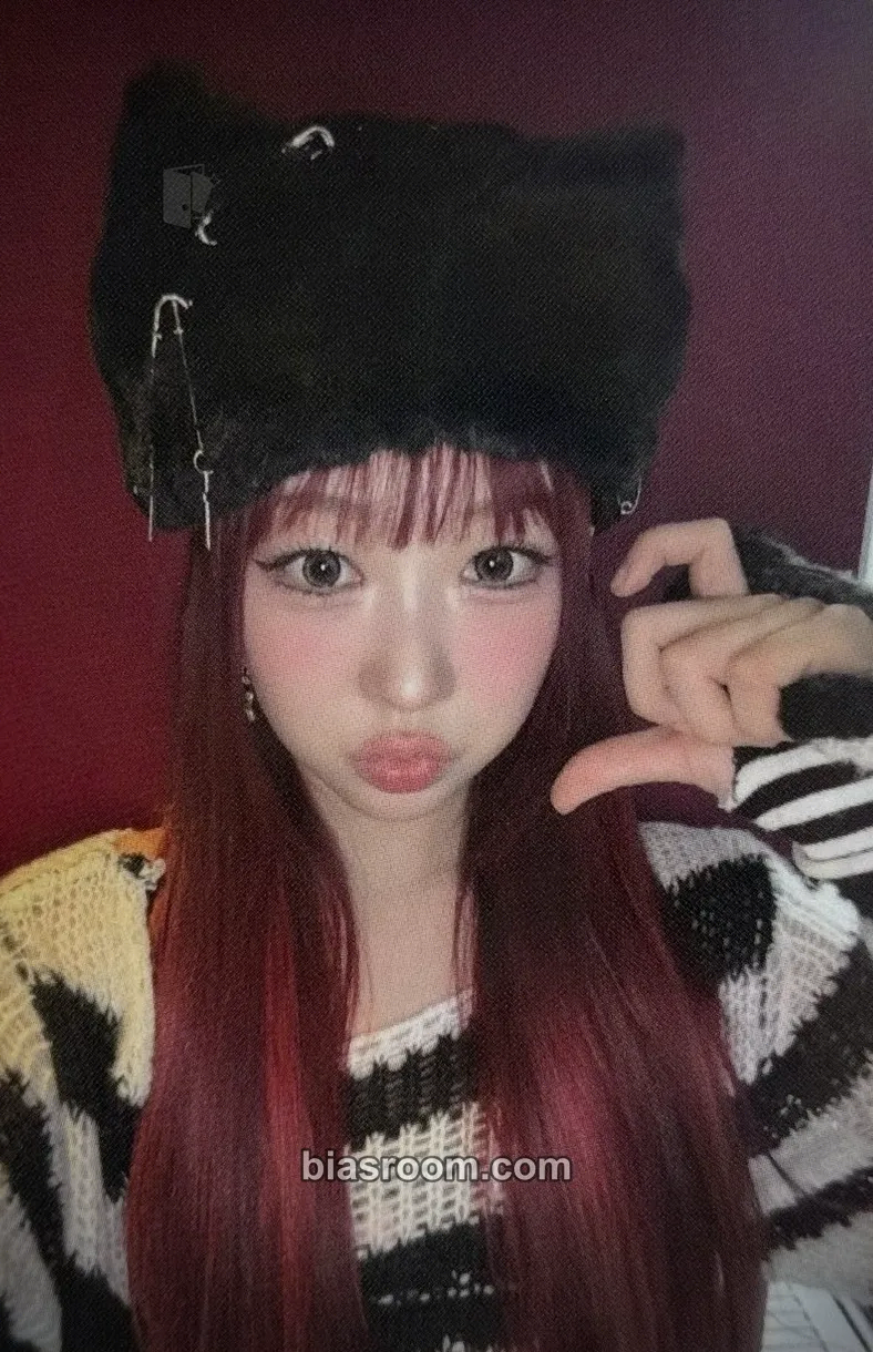 Liri Heart Byte : LEGACY Photocard - HEART OF WOMAN - HEART OF WOMAN K-pop photocard