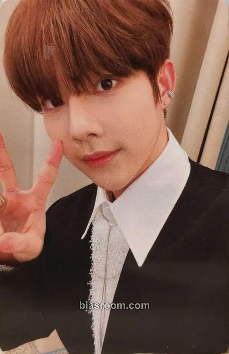Jewon New World Photocard - NINE.i - NINE.i K-pop photocard