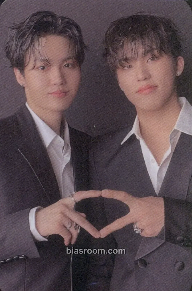 REBOOT Photocard - TREASURE - TREASURE K-pop photocard