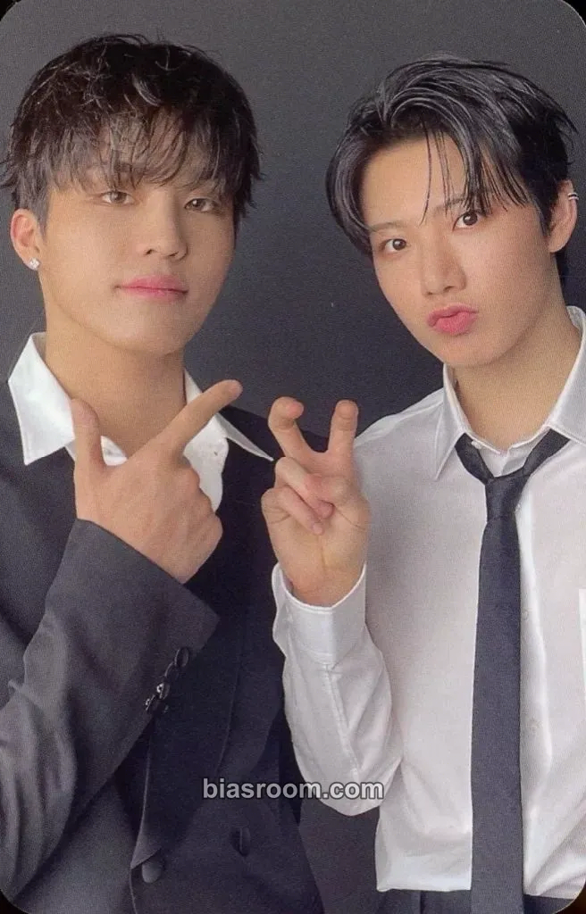 REBOOT Photocard - TREASURE - TREASURE K-pop photocard