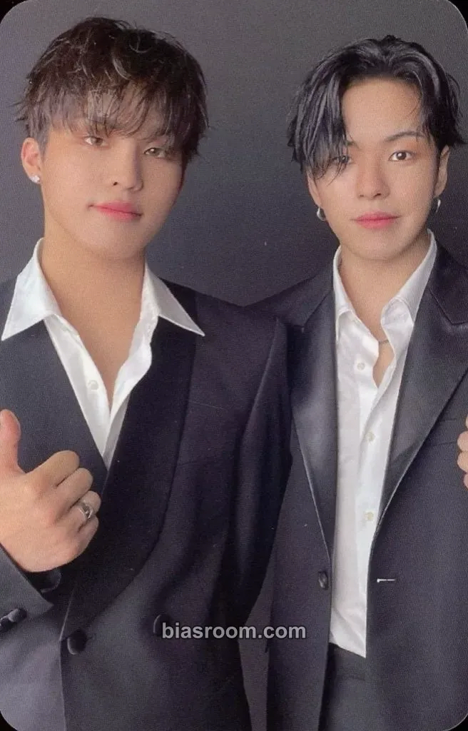 REBOOT Photocard - TREASURE - TREASURE K-pop photocard