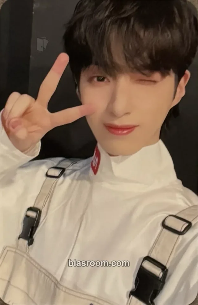 ONEUS - Xion - BLOOD MOON Album dear my muse (dmm) round 7