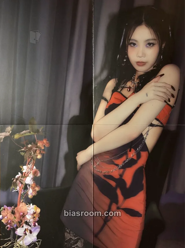 Soojin - Soojin - AGASSY Album mini poster album inclusion jewel case version red version