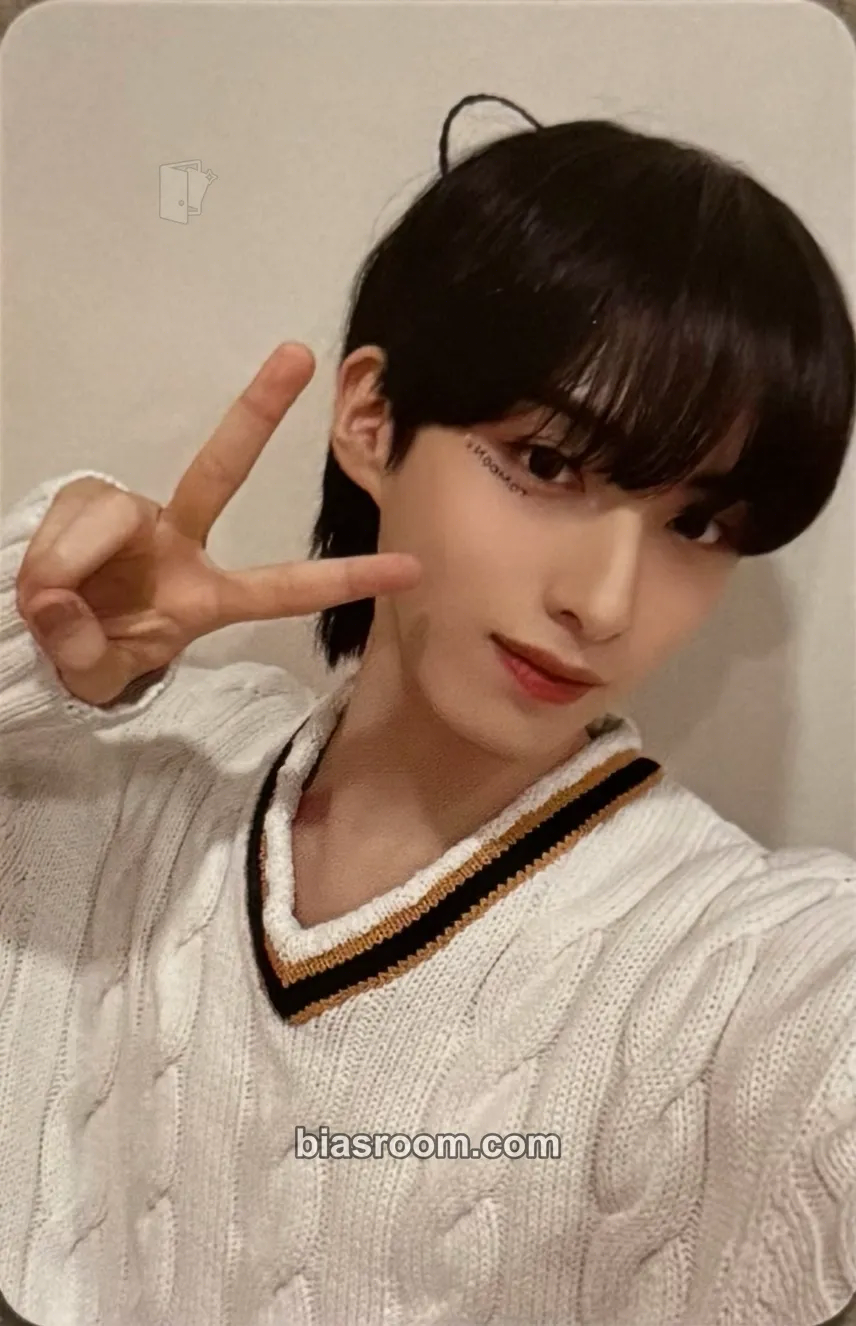 Xion BLOOD MOON Photocard - ONEUS - ONEUS K-pop photocard