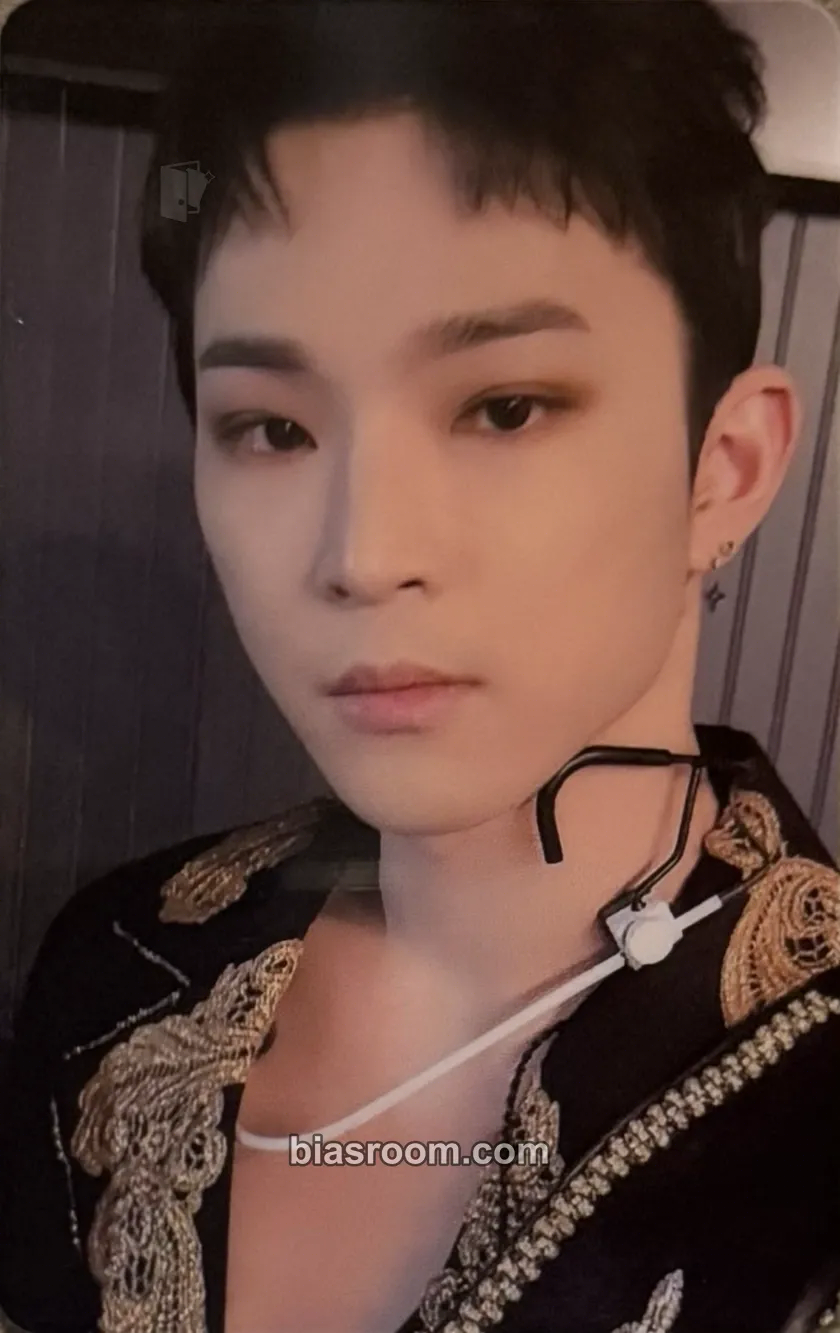 Leedo BLOOD MOON Photocard - ONEUS - ONEUS K-pop photocard