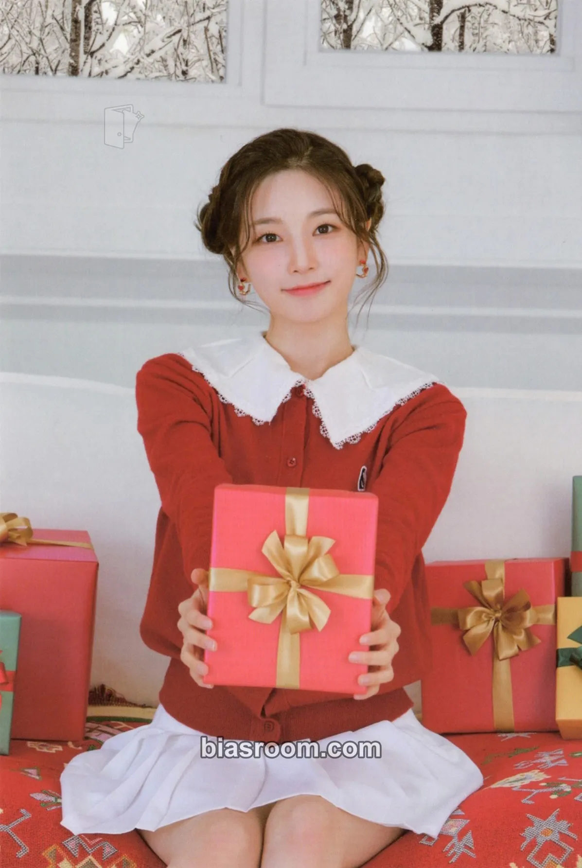 Yeonhee Season's Greetings 2022 Photocard - Rocket Punch - Rocket Punch K-pop photocard